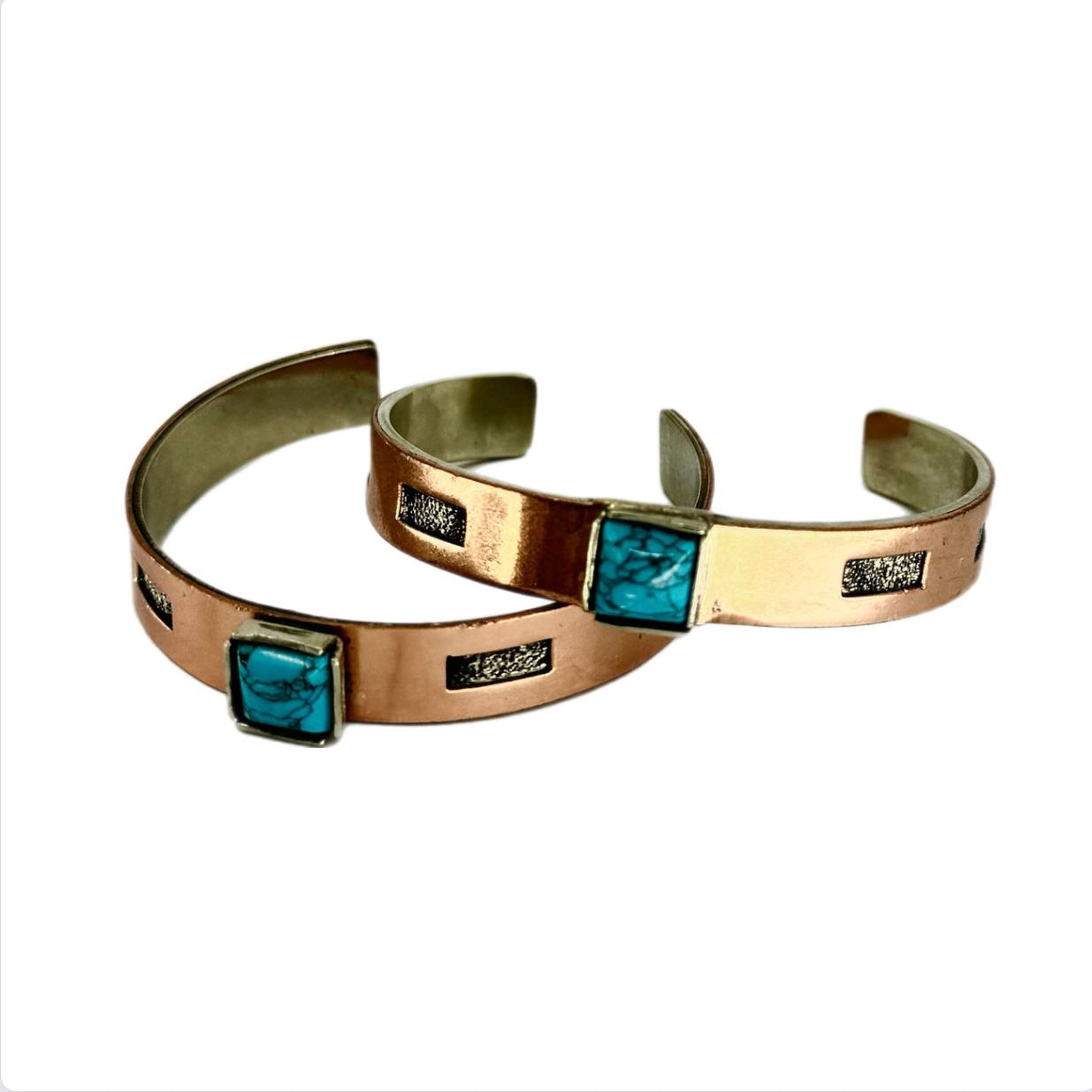 PasoRoblesphotographer-wickenburgaz-customsilver-TheRowdyRose-shelbycaitlinphotography-buckstitchbracelets-buckstitchingtack-buckstitch-copperbracelets